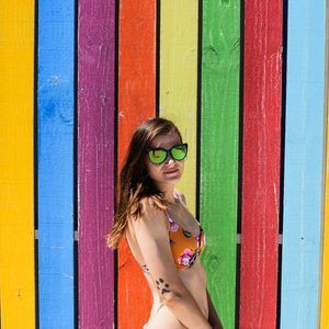 Meet your Posher, Logan